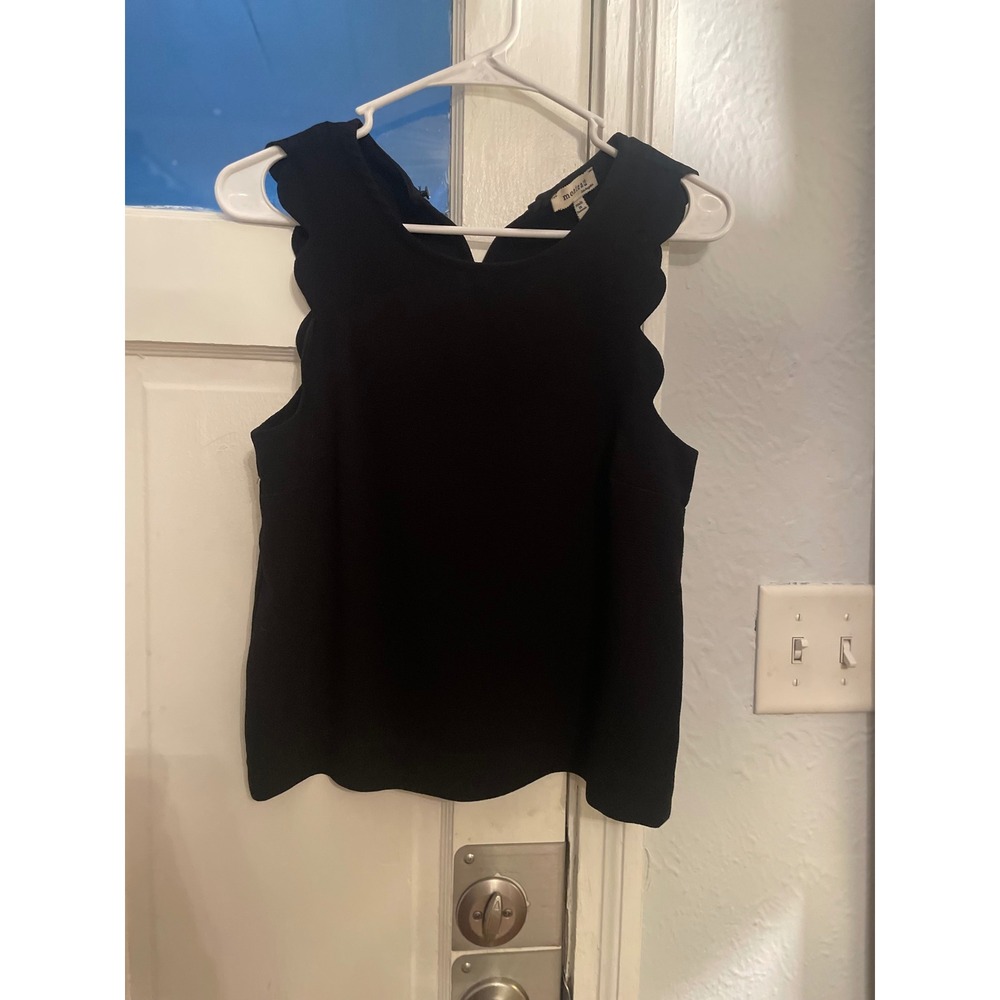 Monteau Scalloped Tank Top Women M Black Sleeveless Crepe Chic Workwear Fun Top